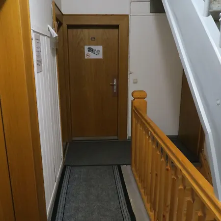 Hostel Snowbunnys Backpackers *