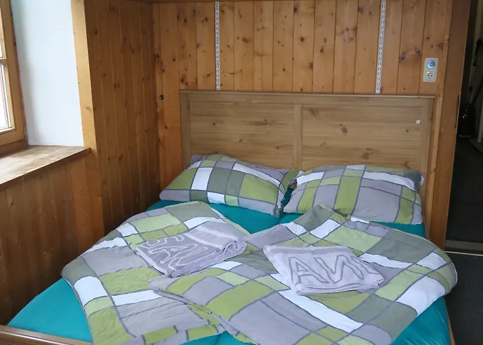 Snowbunnys Backpackers Hostel