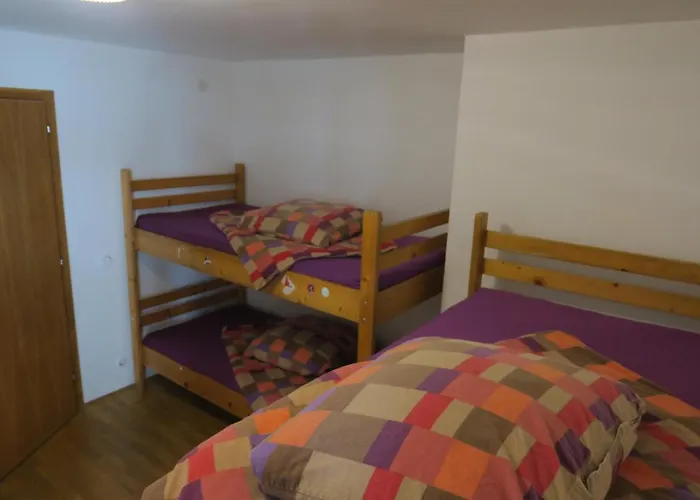 Snowbunnys Backpackers אכסניה קיצביהל