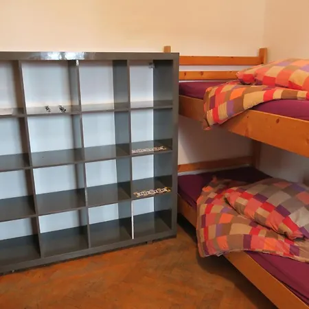 Hostal Snowbunnys Backpackers *